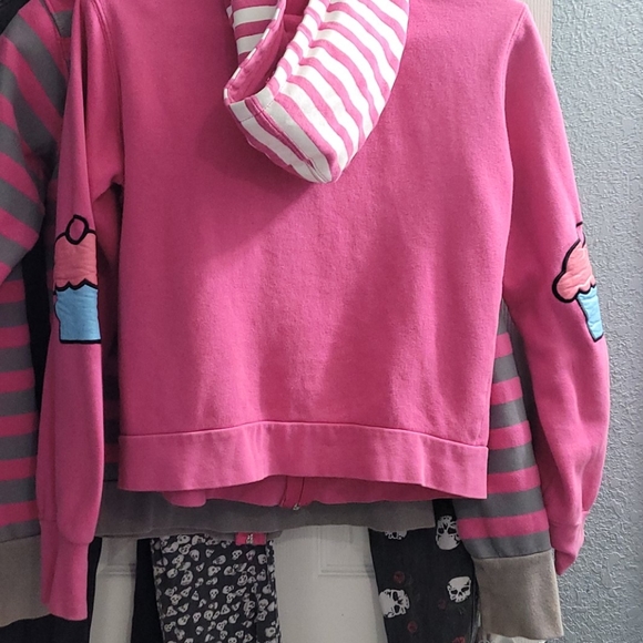 MIGHTY FINE GIR ZIP HOODIE - Picture 4 of 5